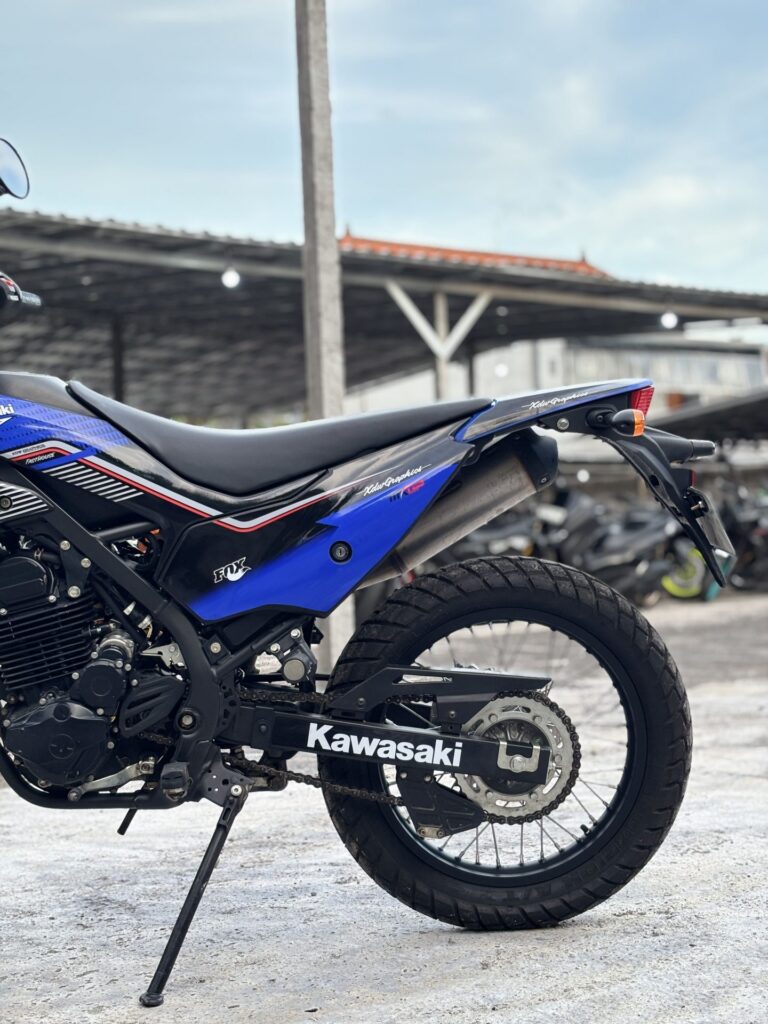Kawasaki KLX 230 SM Blue photo 5 Iron Rent Bali