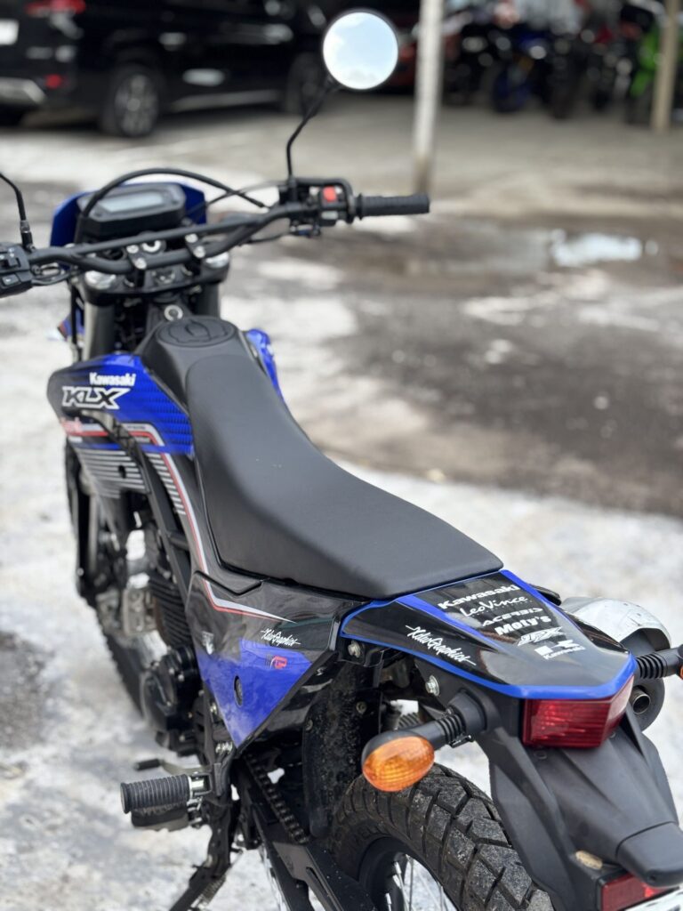 Kawasaki KLX 230 SM Blue photo 7 Iron Rent Bali