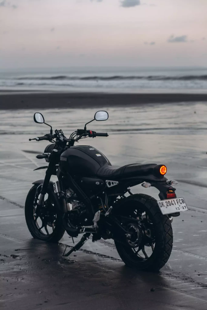 Yamaha XSR 155 Black photo 2 Iron Rent Bali
