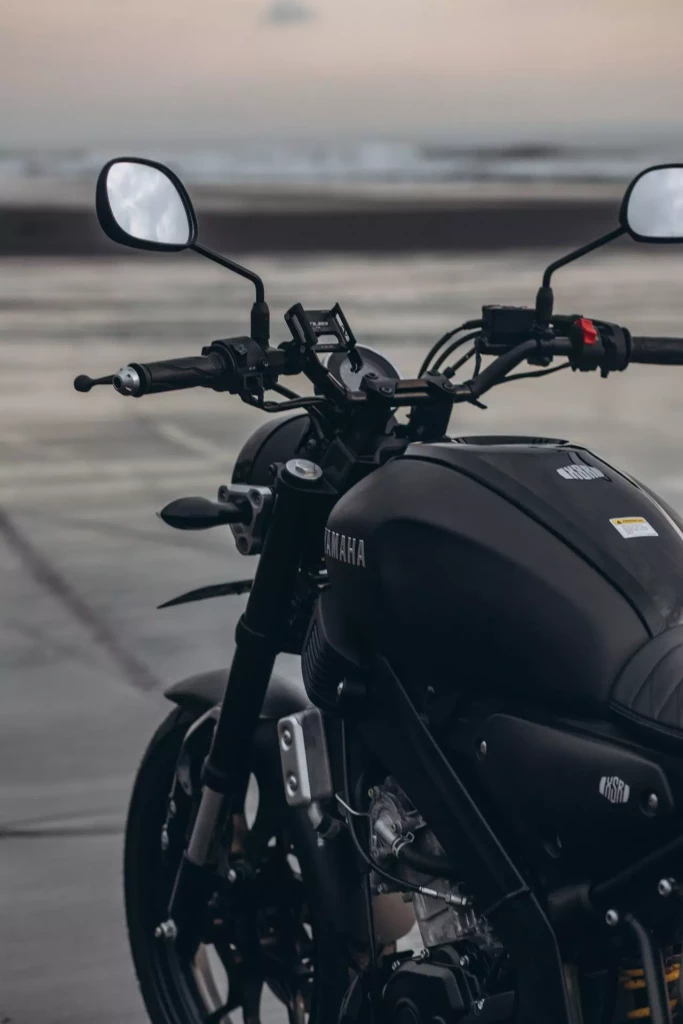 Yamaha XSR 155 Black photo 4 Iron Rent Bali