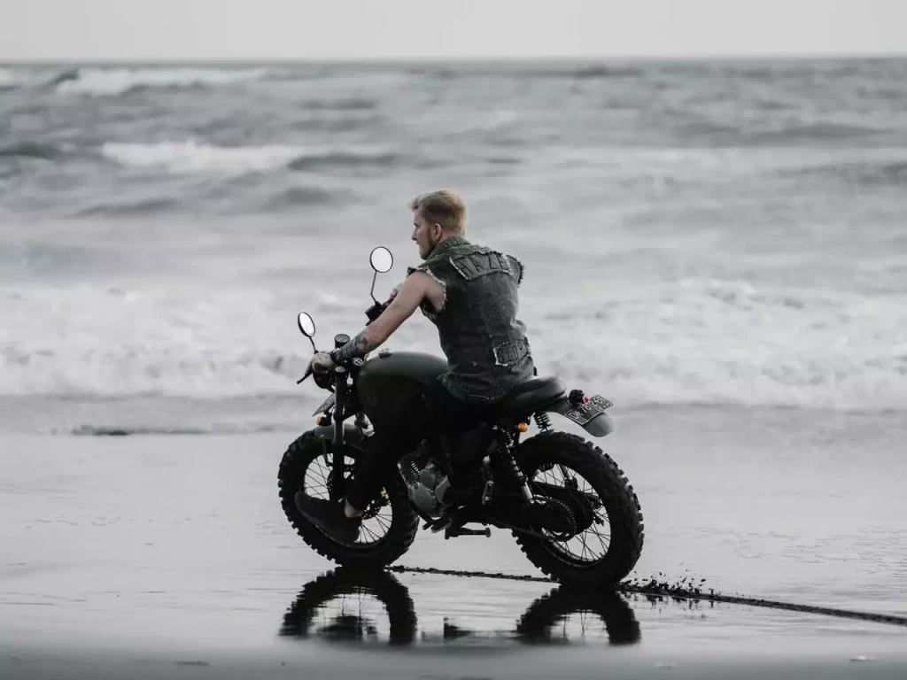 Motorcycle Photo Tour to Black Beach — Photo 6