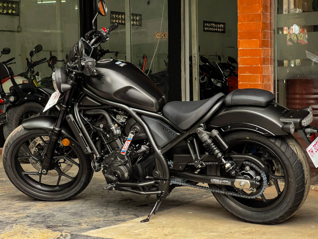 Honda Rebel 1100 Black photo 4 Iron Rent Bali