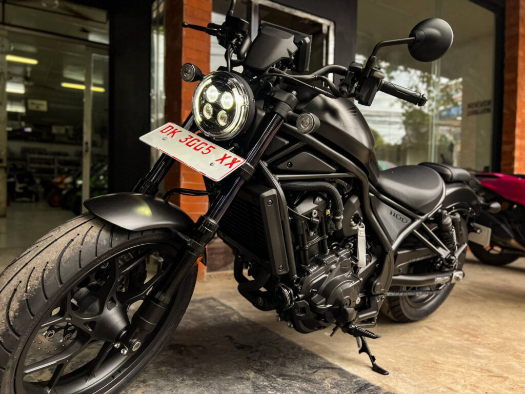 Honda Rebel 1100 Black photo 2 Iron Rent Bali