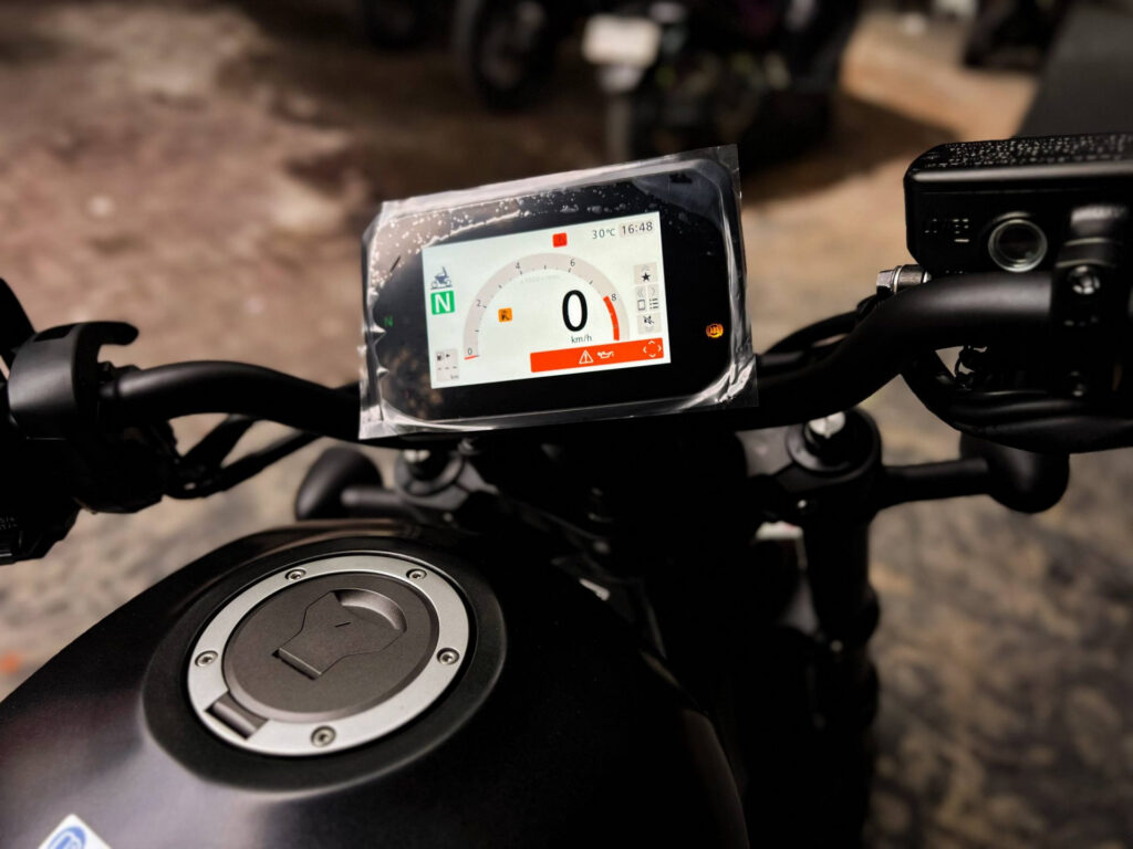 Honda Rebel 1100 Black photo 3 Iron Rent Bali