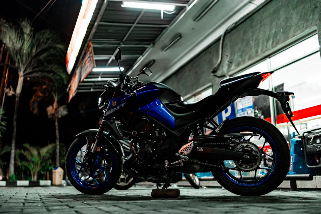 Yamaha MT-25 Dark Blue photo 3 Iron Rent Bali