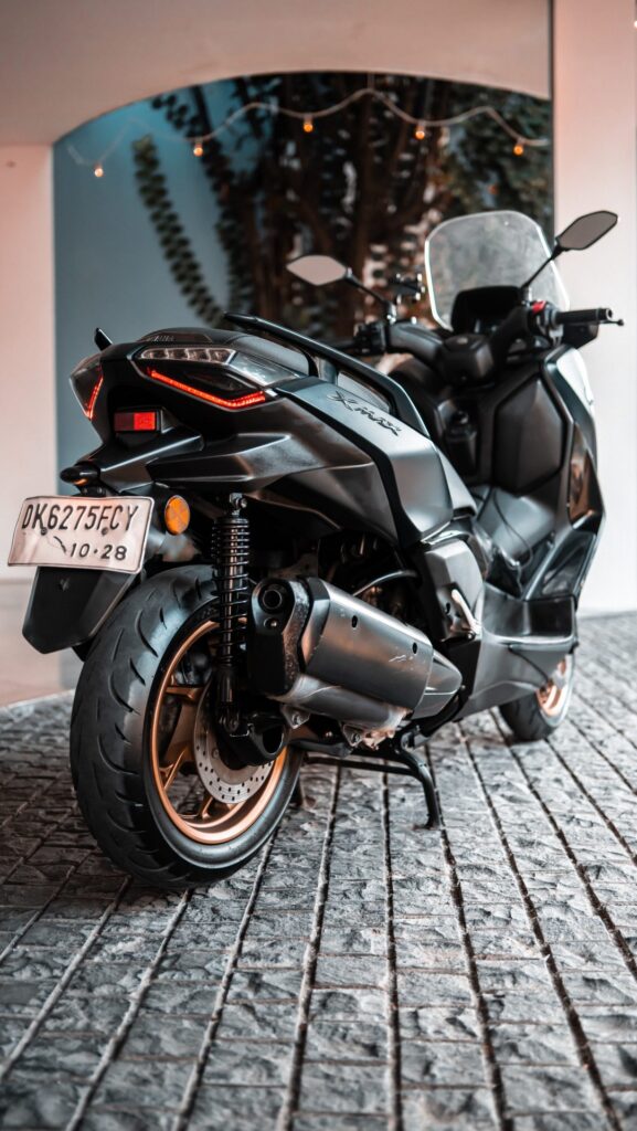 Yamaha XMAX 250 Green photo 7 Iron Rent Bali