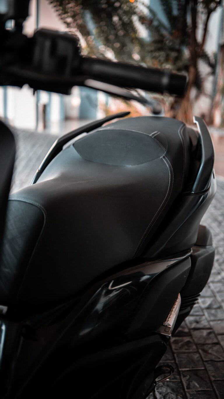 Yamaha XMAX 250 Green photo 6 Iron Rent Bali