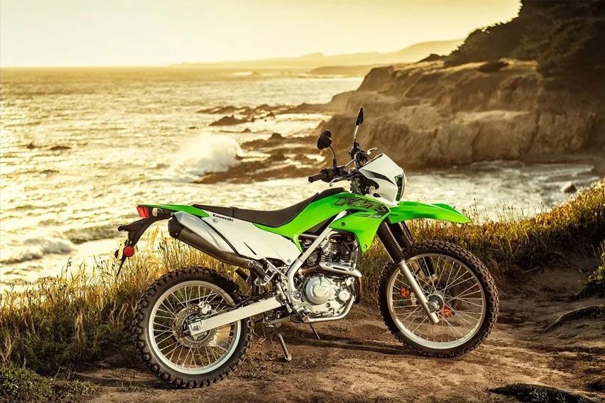 Kawasaki KLX 230 Green photo 5 Iron Rent Bali