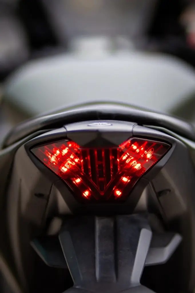 Yamaha YZF-R25 Green Mate photo 6 Iron Rent Bali