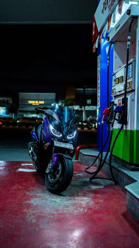 Yamaha XMAX 250 Purple Iron Rent Bali