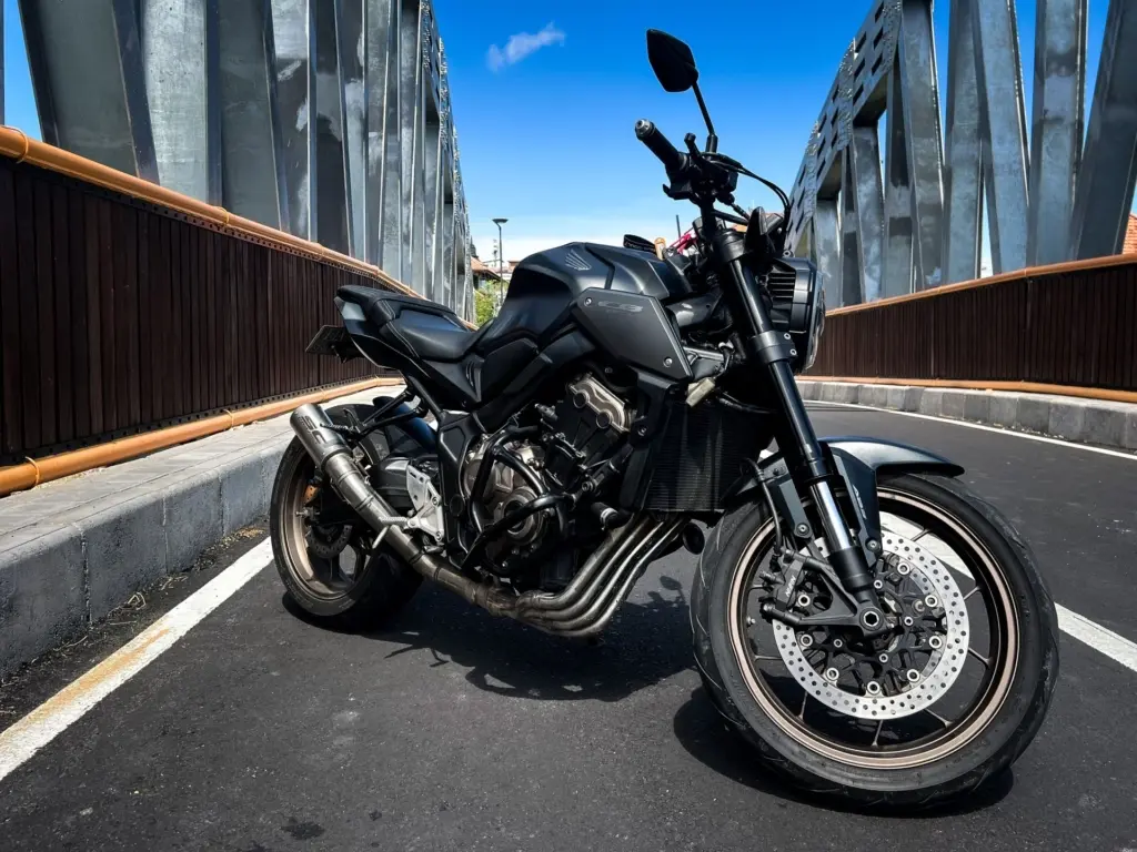 Cb650r — motorcycle rental in Bali