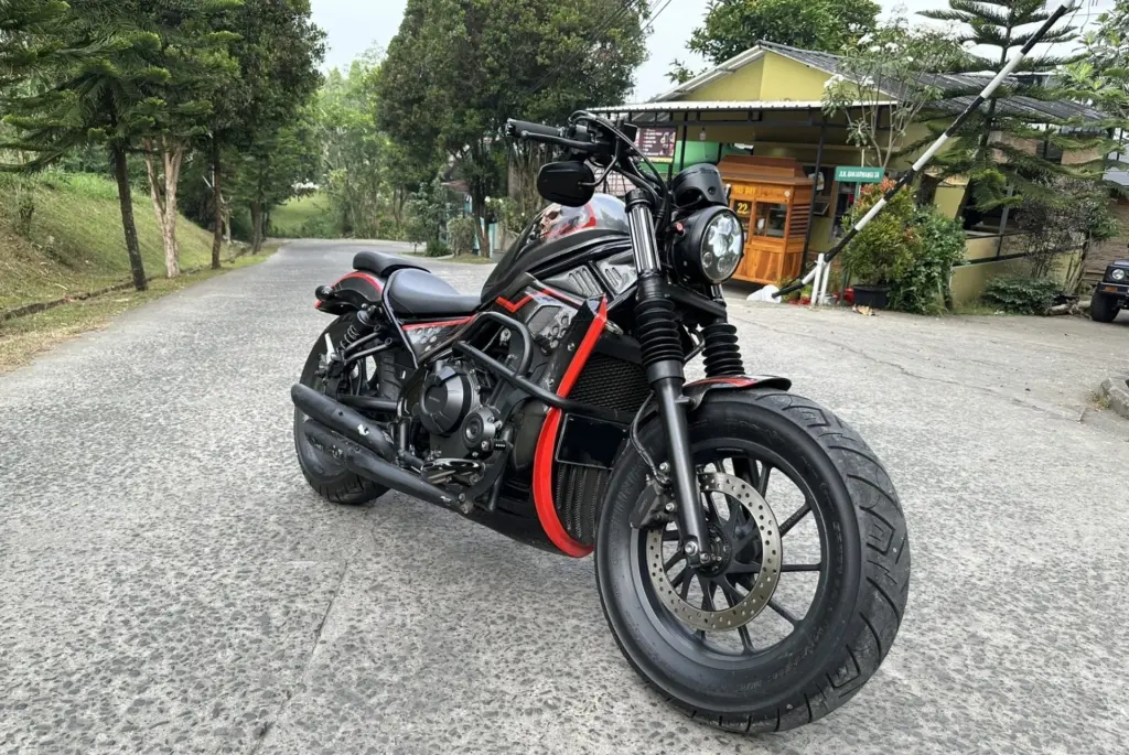 Honda rebel — motorcycle rental in Bali