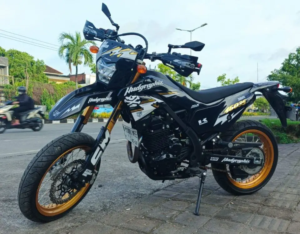 Motorcycle rental in Bali — Iron Rent