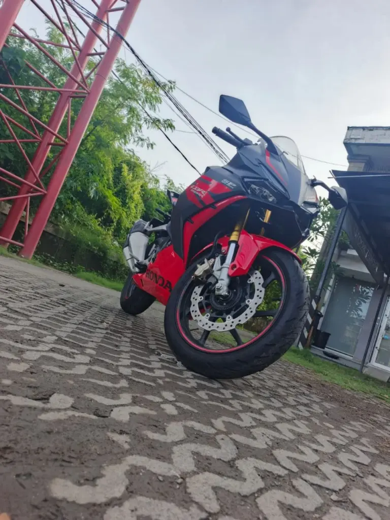 Motorcycle rental in Bali — Iron Rent