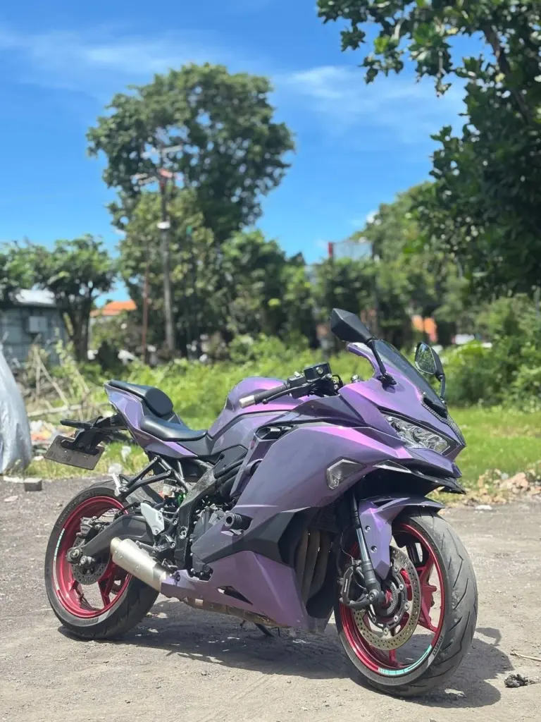 Motorcycle rental in Bali — Iron Rent