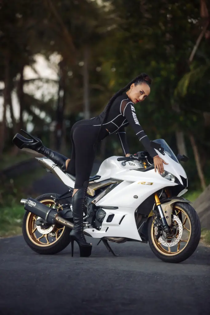Yamaha R3 in white on a Bali back road
