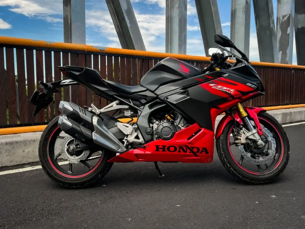 Honda CBR250RR SP QS photo 2 Iron Rent Bali