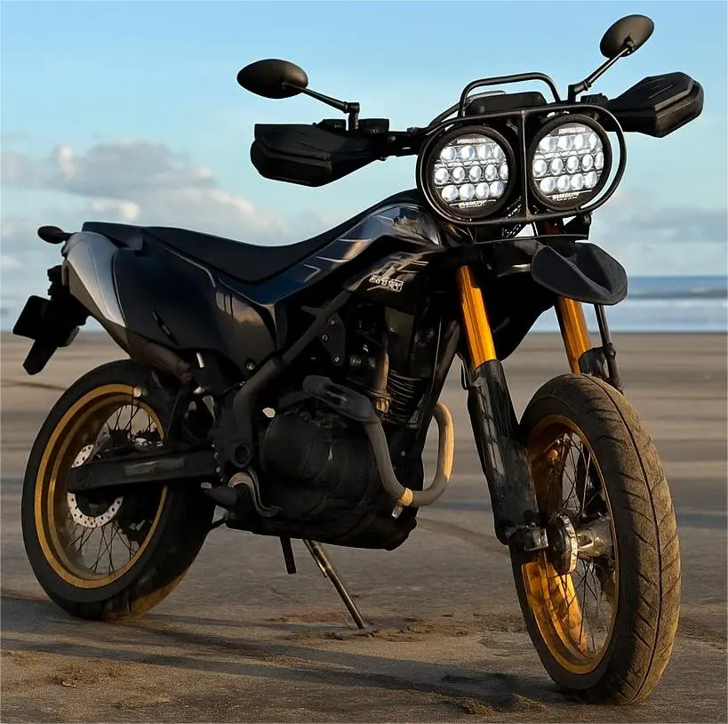 Kawasaki KLX 230 SM SE photo 6 Iron Rent Bali