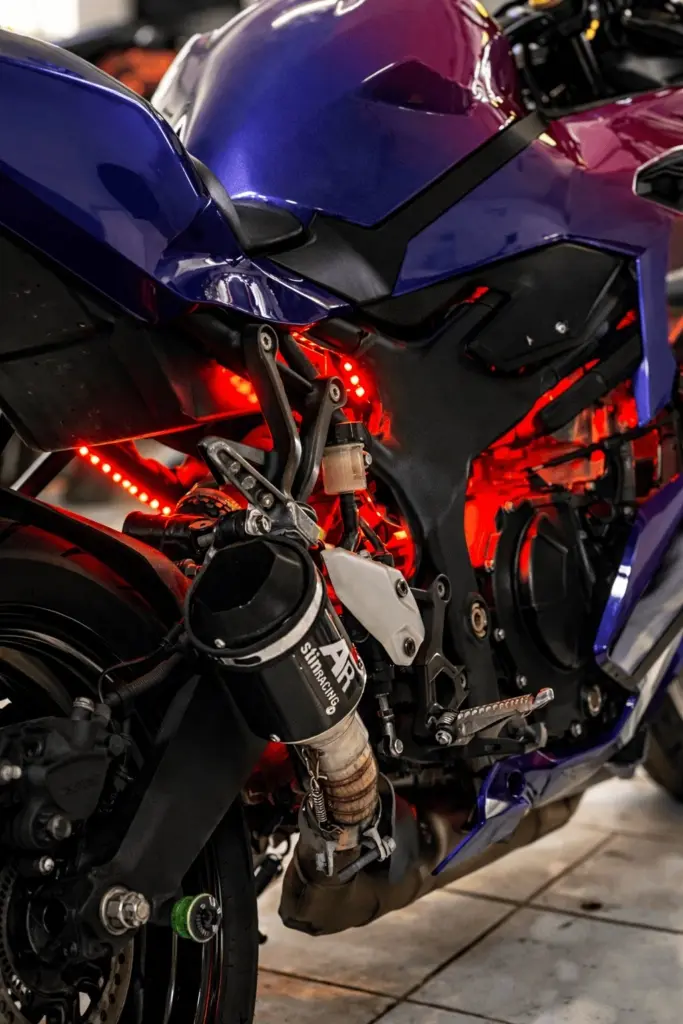 Kawasaki Ninja ZX-25RR Akrapovic Custom photo 3 Iron Rent Bali