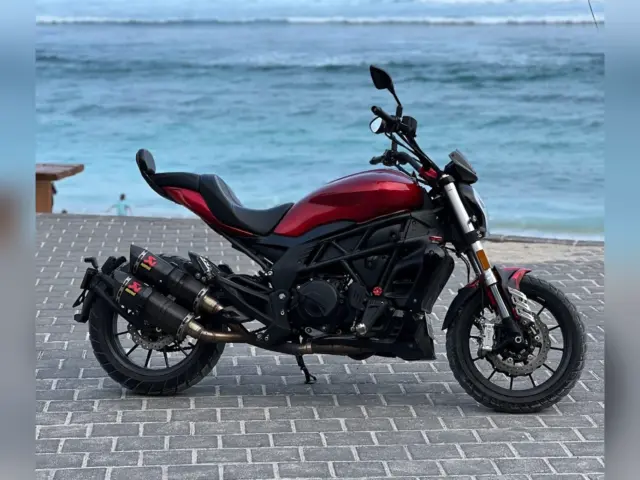 Benelli 502C motorcycle rental Bali