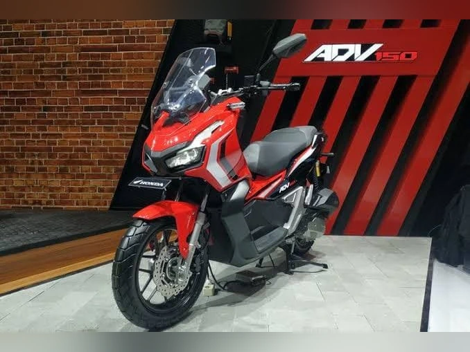 Honda ADV 160 2026 Red rental Bali