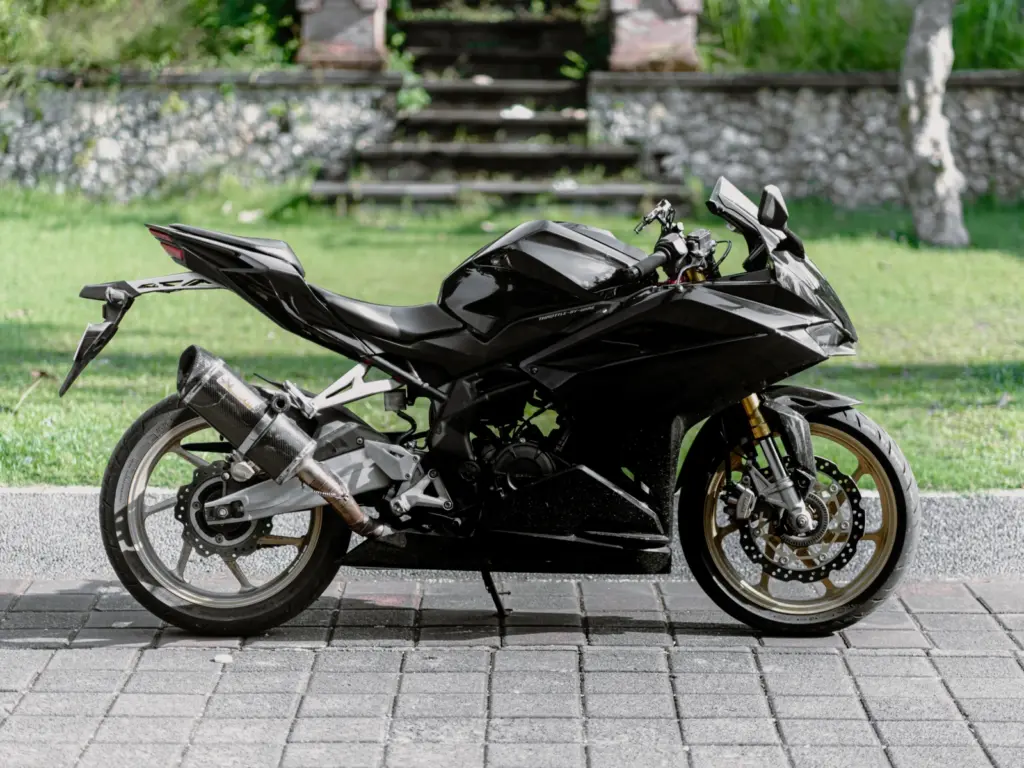 Honda CBR250RR Black rental Bali