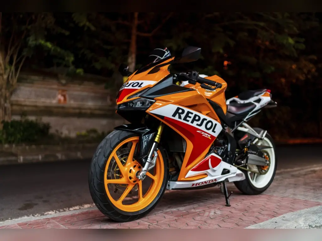 Honda CBR250RR Repsol rental Bali