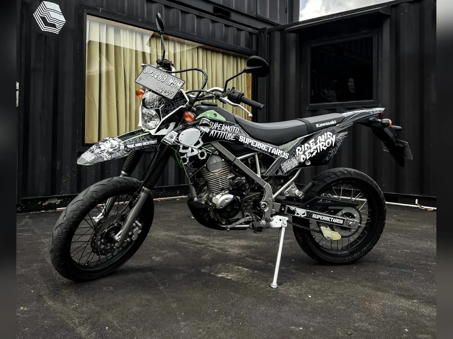 Kawasaki KLX 150 Green Iron Rent Bali