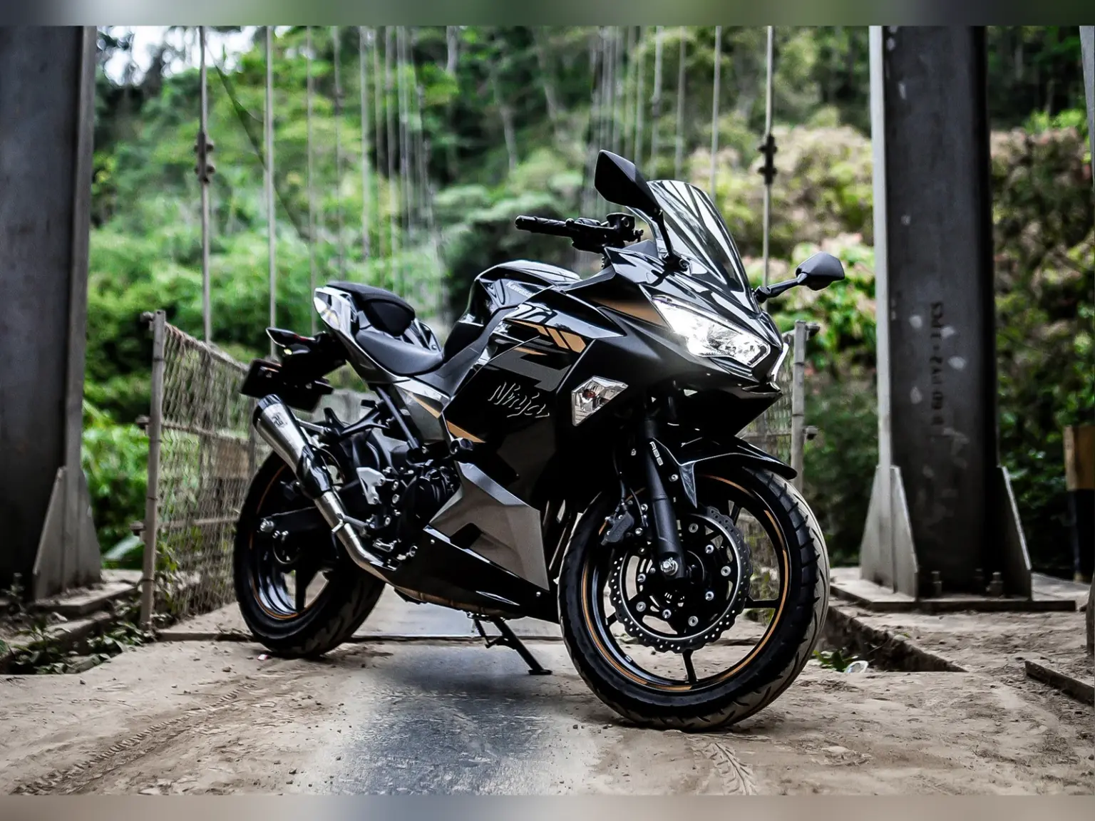 Kawasaki Ninja 250 Black Iron Rent Bali