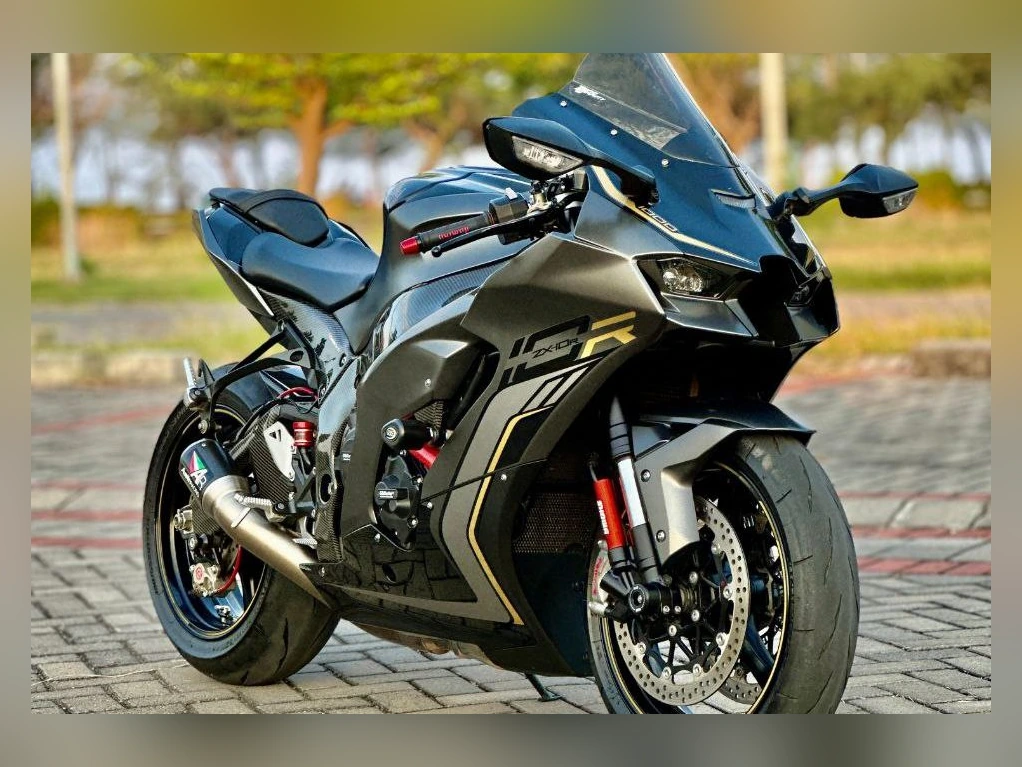 Kawasaki Ninja ZX-10R rental Bali