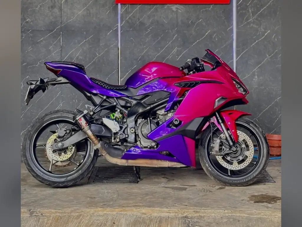 Kawasaki Ninja ZX-25RR Akrapovic Custom rental Bali