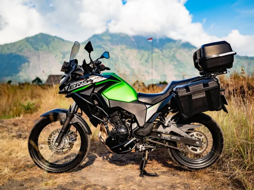 Kawasaki Versys-X 250 Black rental Bali