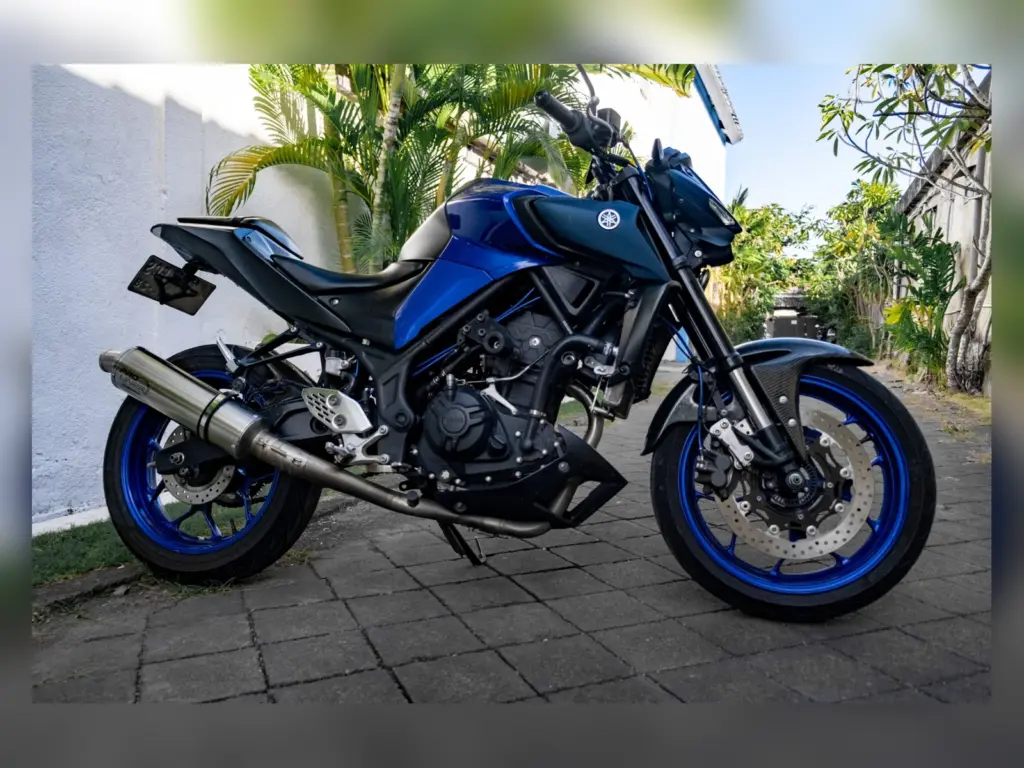 Yamaha MT-03 Dark Blue rental Bali