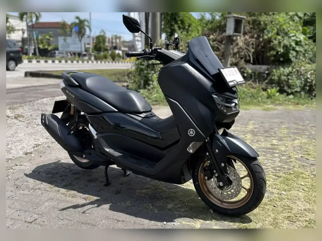 Yamaha NMAX 155 Black rental Bali