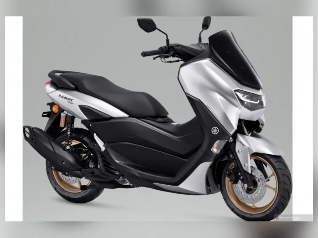 Yamaha NMAX 155 Silver rental Bali