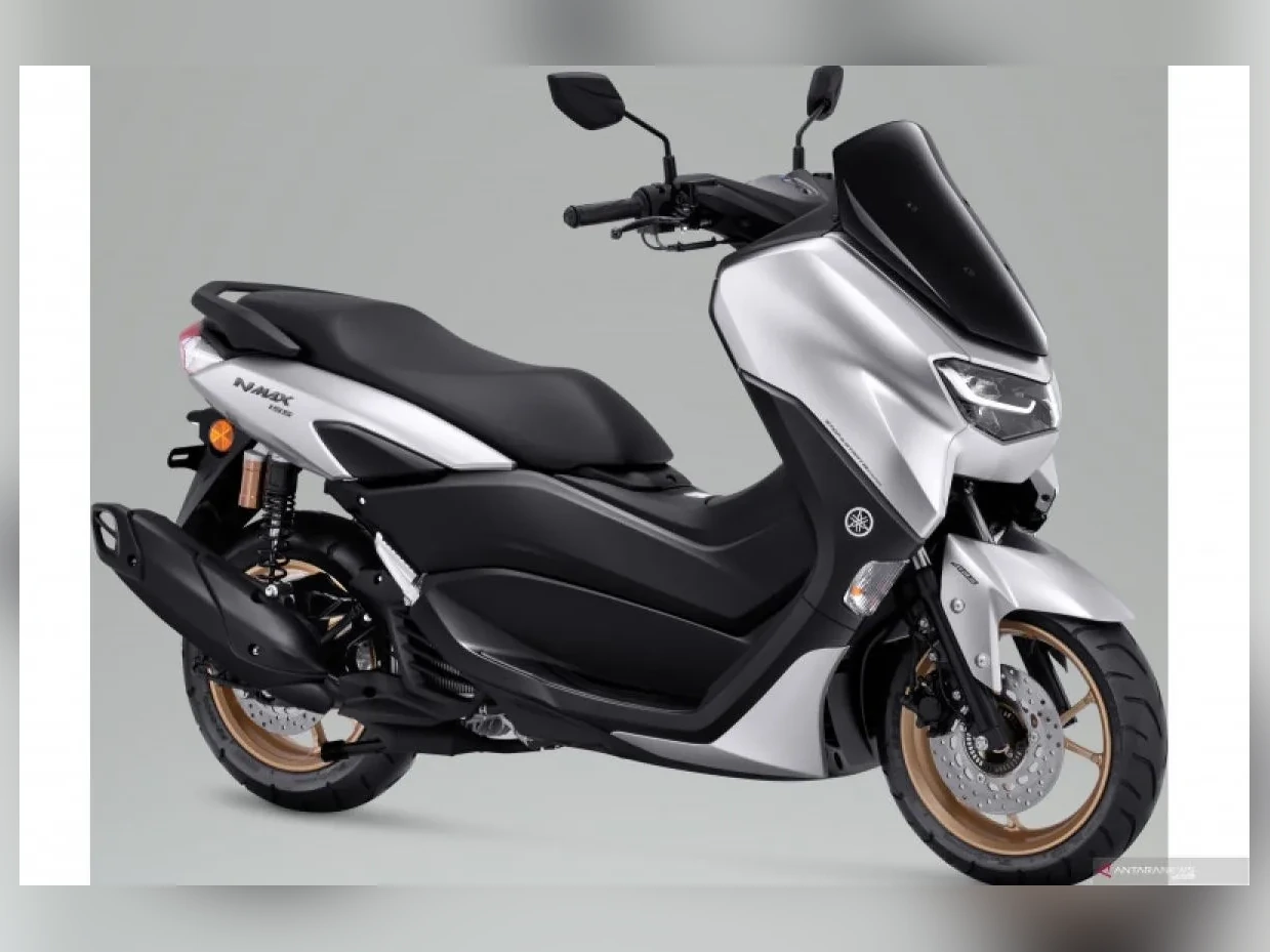 Yamaha NMAX 155 Silver Iron Rent Bali