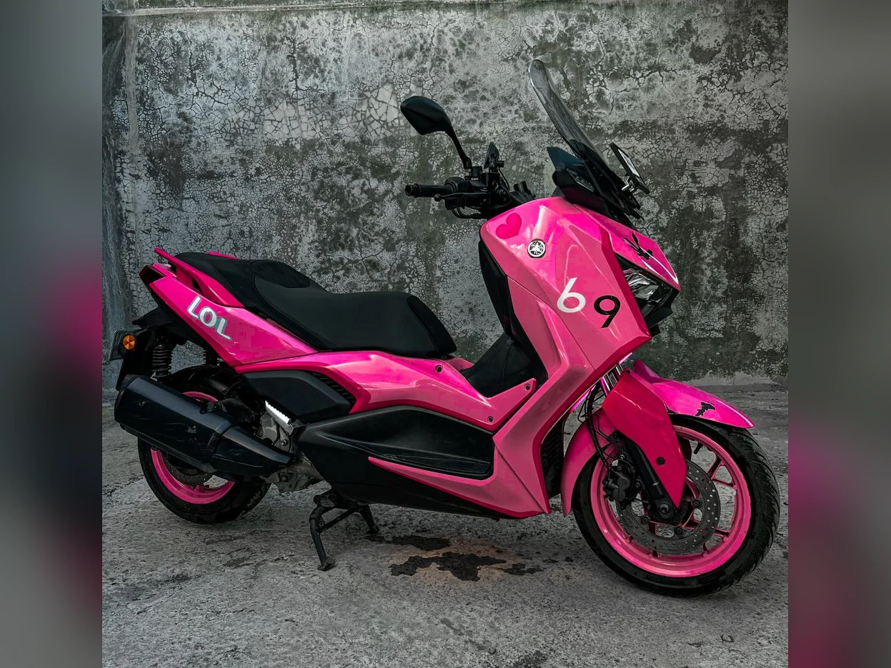 Yamaha XMAX 250 Pink Iron Rent Bali