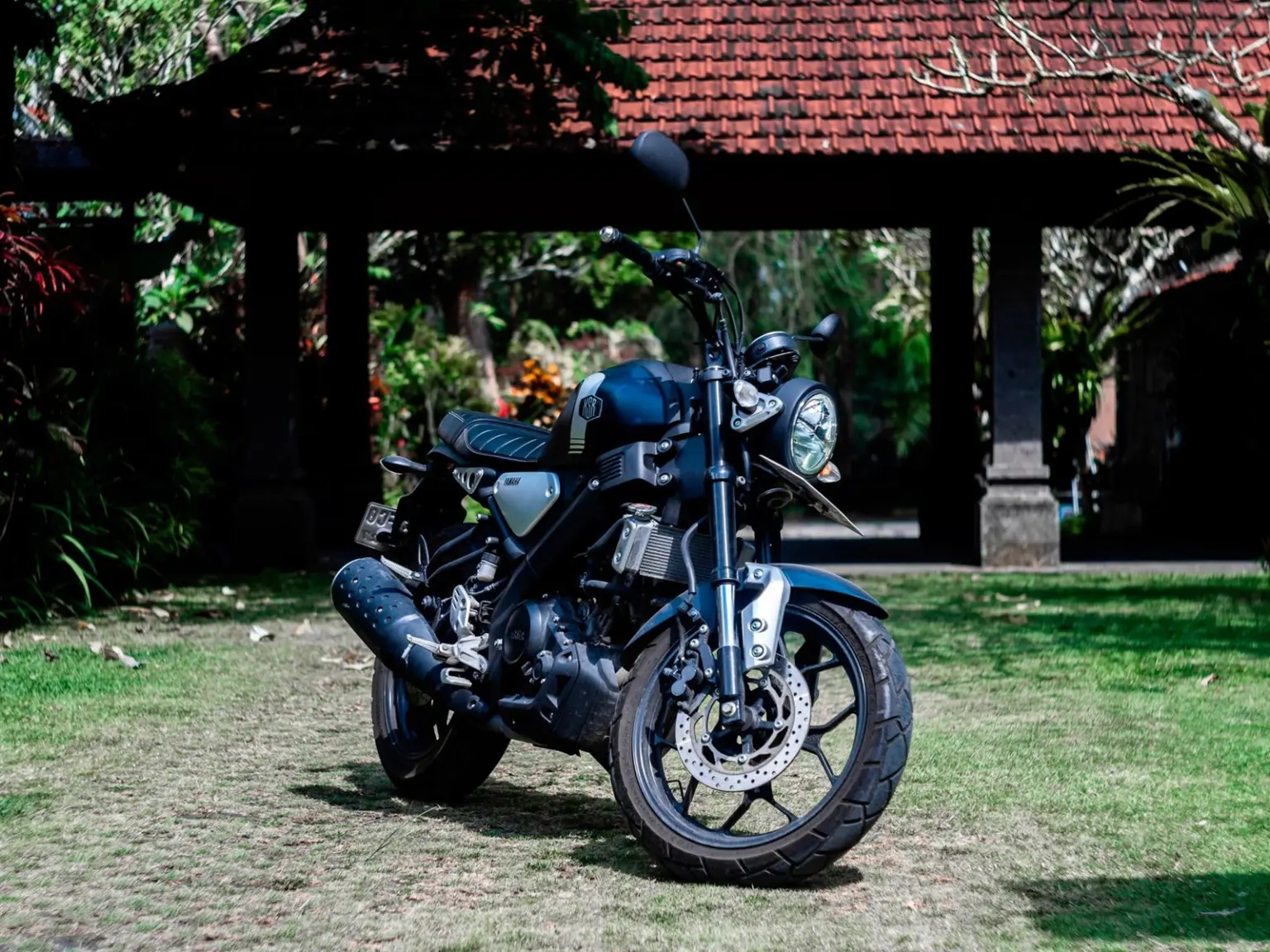 Yamaha XSR 155 Blue Iron Rent Bali