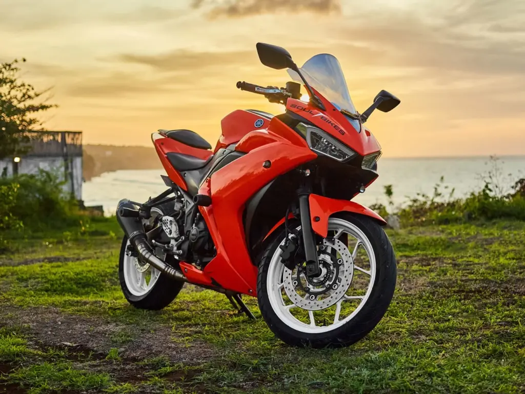 Yamaha YZF-R25 Orange rental Bali